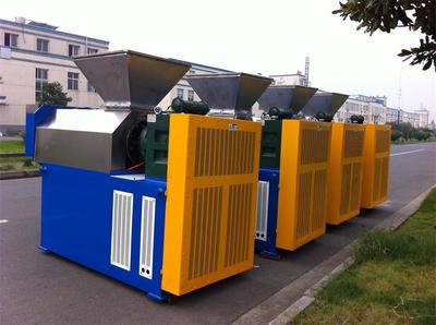 塑料編織袋擠干機-擠干機-聯(lián)達機械公司(查看)